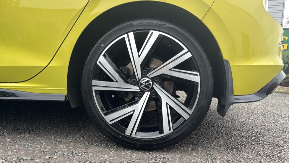 Volkswagen Golf 1.5 TSI 150 R-Line 5dr Petrol Hatchback - Image 5