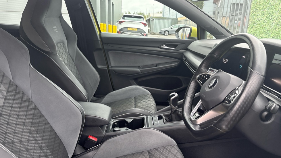 Volkswagen Golf 1.5 TSI 150 R-Line 5dr Petrol Hatchback - Image 15