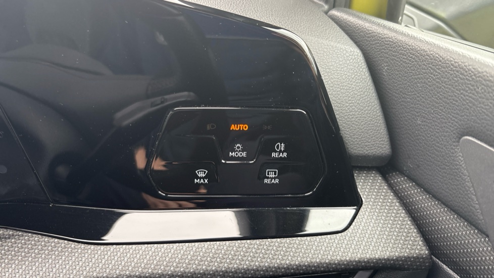 Volkswagen Golf 1.5 TSI 150 R-Line 5dr Petrol Hatchback - Image 34