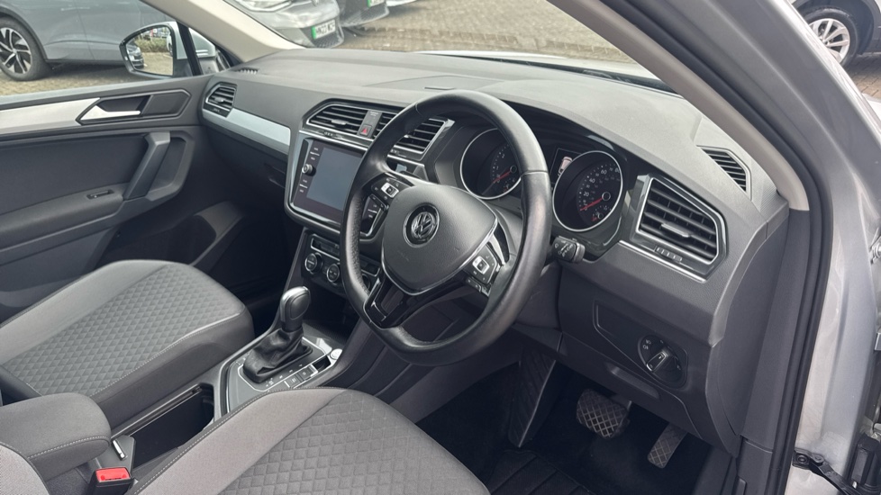 Volkswagen Tiguan 1.5 TSi EVO 150 Match 5dr DSG Petrol Estate - Image 6