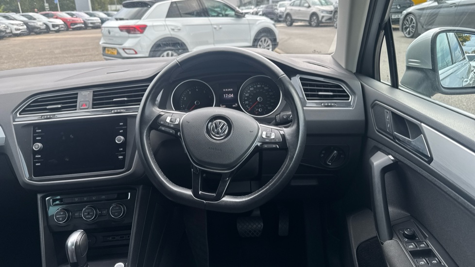 Volkswagen Tiguan 1.5 TSi EVO 150 Match 5dr DSG Petrol Estate - Image 10