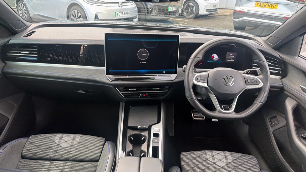 Volkswagen Passat 1.5 TSI eHybrid Black Edition 5dr DSG Estate - Image 9