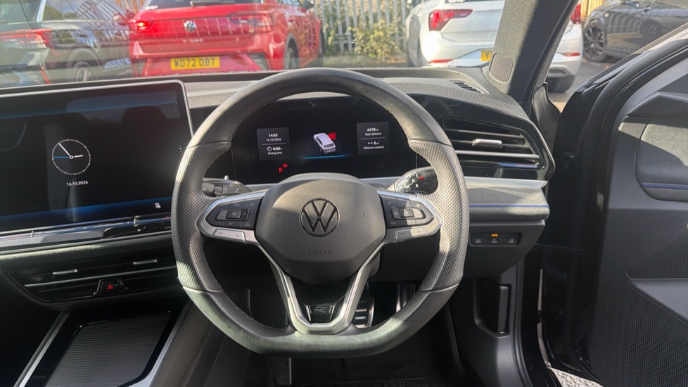 Volkswagen Passat 1.5 TSI eHybrid Black Edition 5dr DSG Estate - Image 10