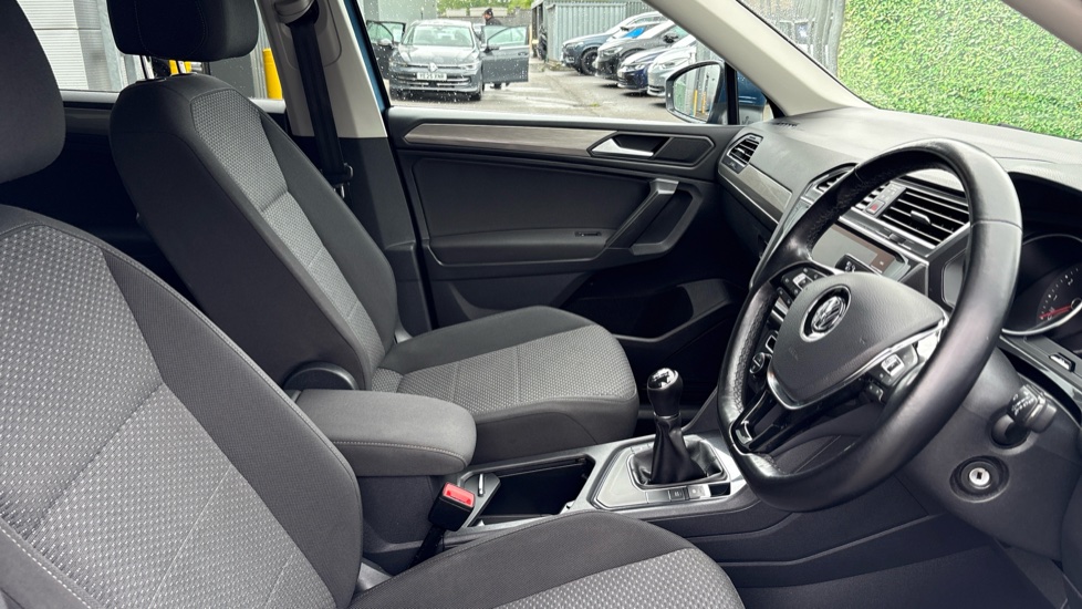 Volkswagen Tiguan Allspace 1.5 TSI EVO Match 5dr Petrol Estate - Image 15