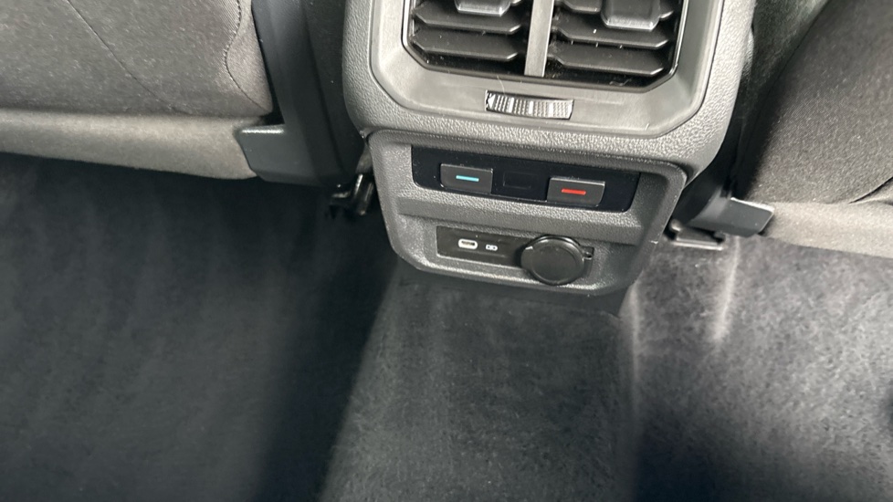 Volkswagen Tiguan Allspace 1.5 TSI EVO Match 5dr Petrol Estate - Image 37