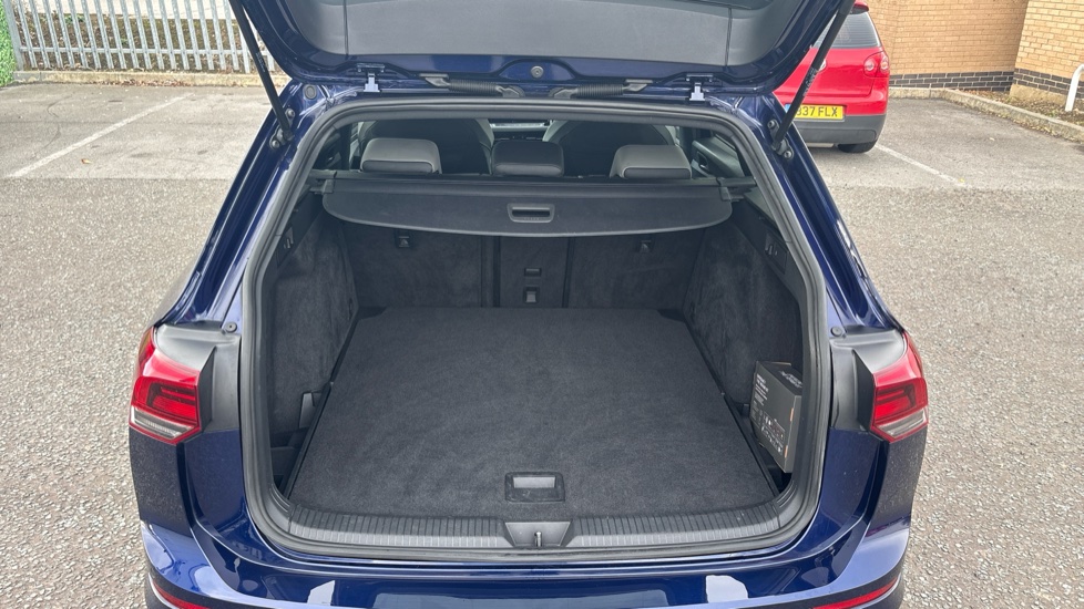 Volkswagen Golf 1.5 eTSI 150 R-Line 5dr DSG Petrol Estate - Image 20