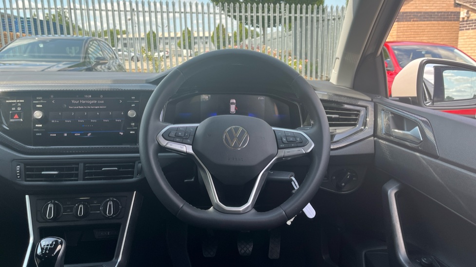 Volkswagen Polo 1.0 TSI Life 5dr Petrol Hatchback - Image 10