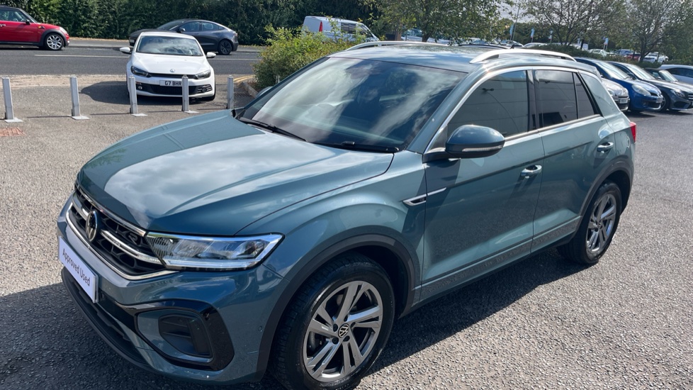 Volkswagen T-Roc 1.5 TSI R-Line 5dr DSG Petrol Hatchback - Image 24
