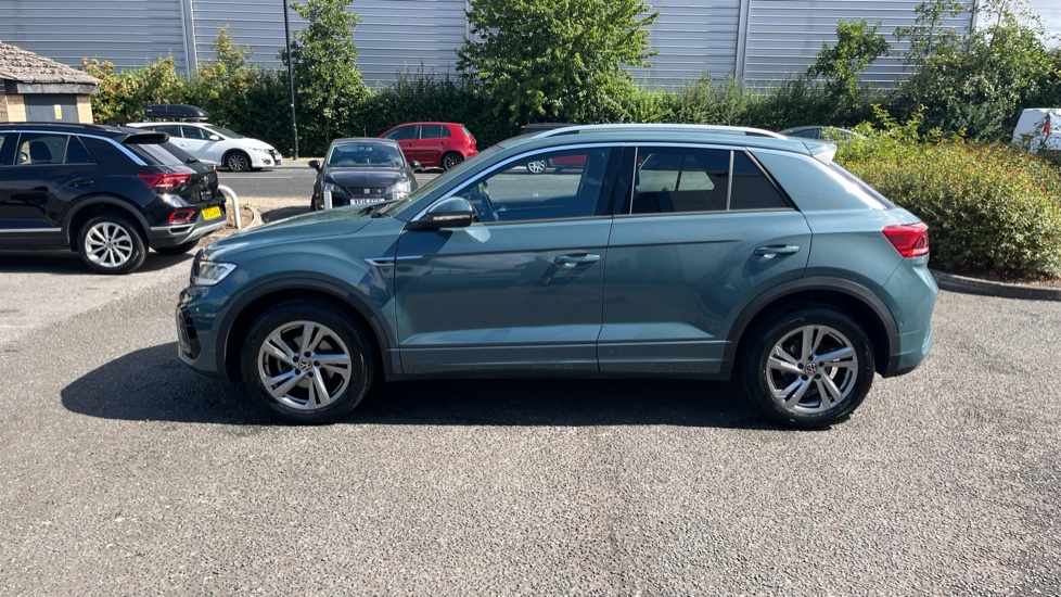 Volkswagen T-Roc 1.5 TSI R-Line 5dr DSG Petrol Hatchback - Image 26