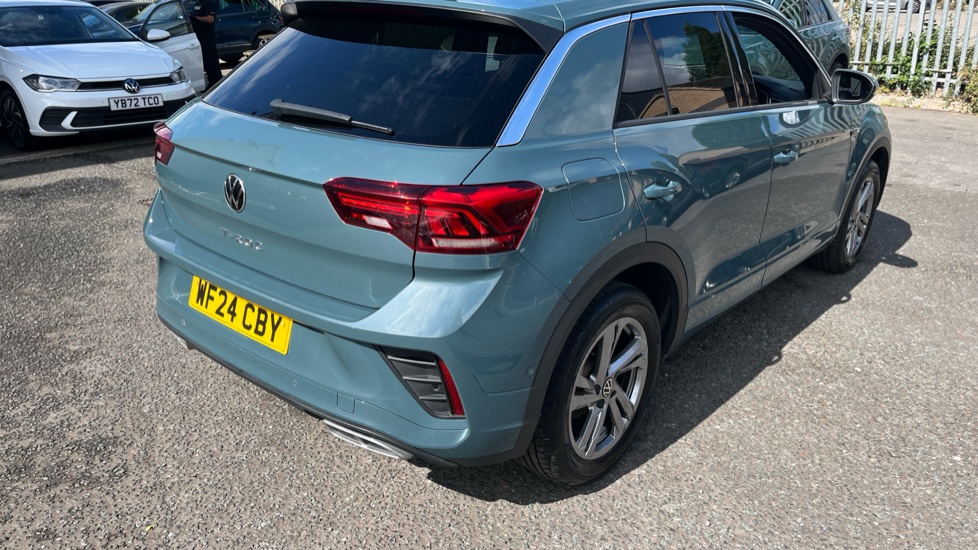 Volkswagen T-Roc 1.5 TSI R-Line 5dr DSG Petrol Hatchback - Image 28