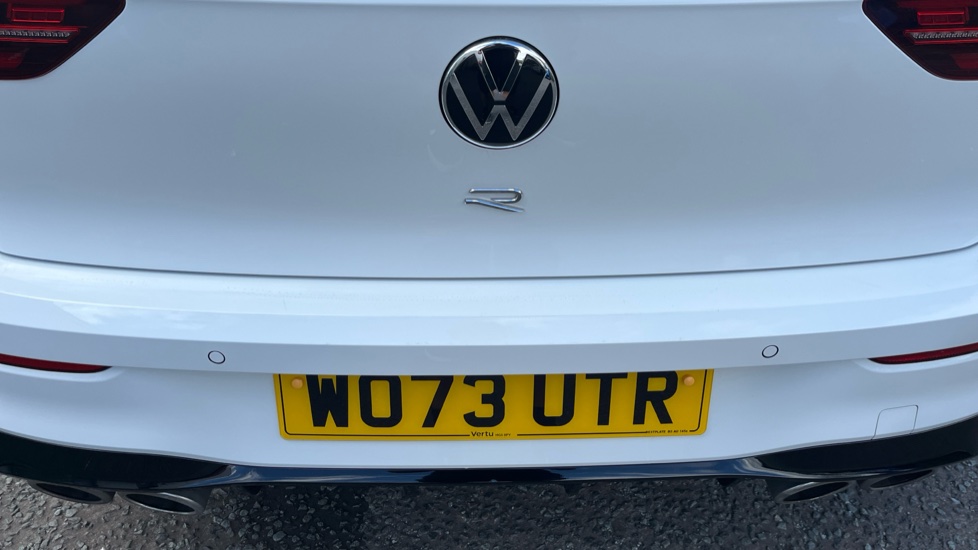 Volkswagen Golf 2.0 TSI 320 R 4Motion 5dr DSG Petrol Hatchback - Image 29