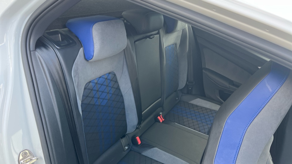 Volkswagen Golf 2.0 TSI 320 R 4Motion 5dr DSG Petrol Hatchback - Image 32