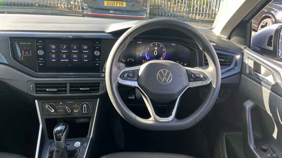 Volkswagen Taigo 1.0 TSI 115 Match 5dr DSG Petrol Hatchback - Image 10