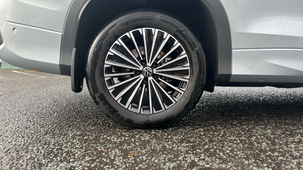 Volkswagen Tayron 1.5 TSI eHybrid Match 5dr DSG6 Estate - Image 5