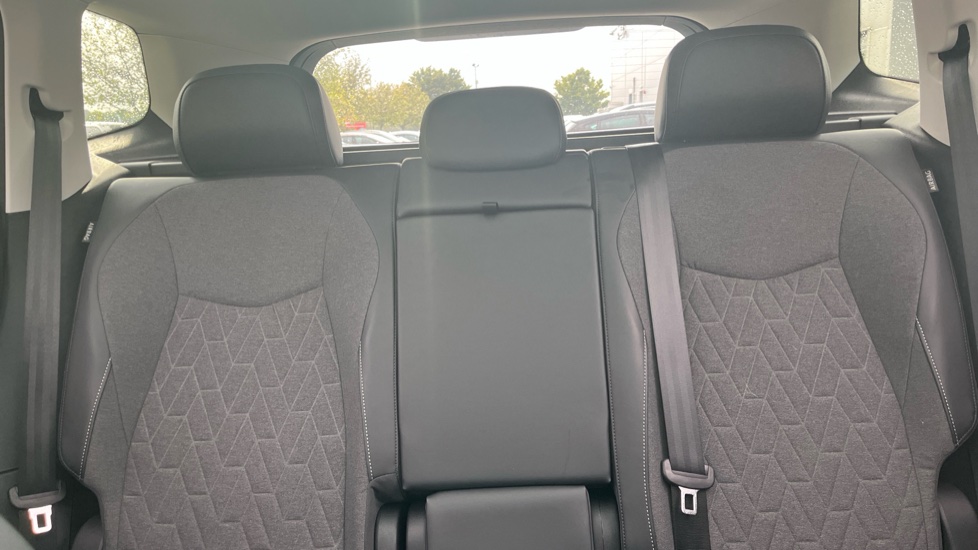 Volkswagen Tayron 1.5 TSI eHybrid Match 5dr DSG6 Estate - Image 16