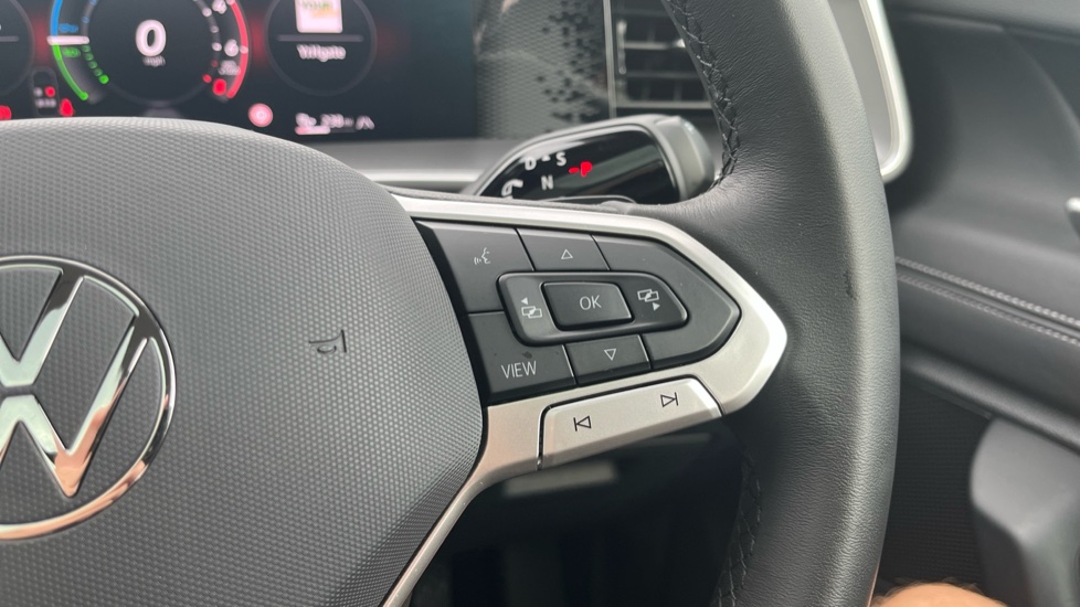 Volkswagen Tayron 1.5 TSI eHybrid Match 5dr DSG6 Estate - Image 18