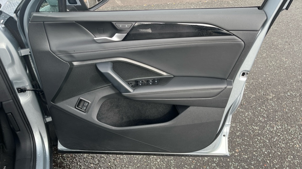 Volkswagen Tayron 1.5 TSI eHybrid Match 5dr DSG6 Estate - Image 19