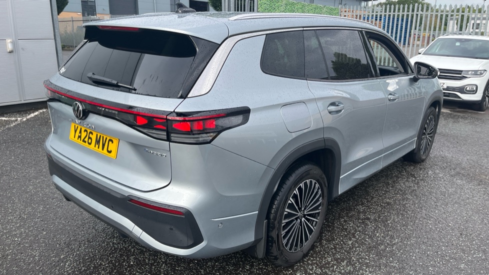 Volkswagen Tayron 1.5 TSI eHybrid Match 5dr DSG6 Estate - Image 29