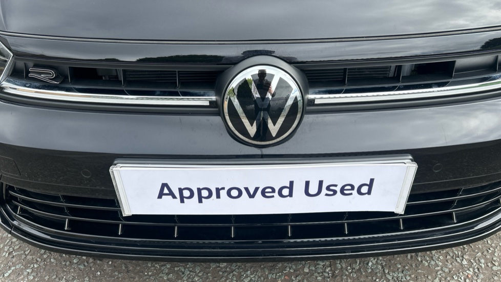 Volkswagen Polo 1.0 TSI 115 Black Edition 5dr DSG Petrol Hatchback - Image 36