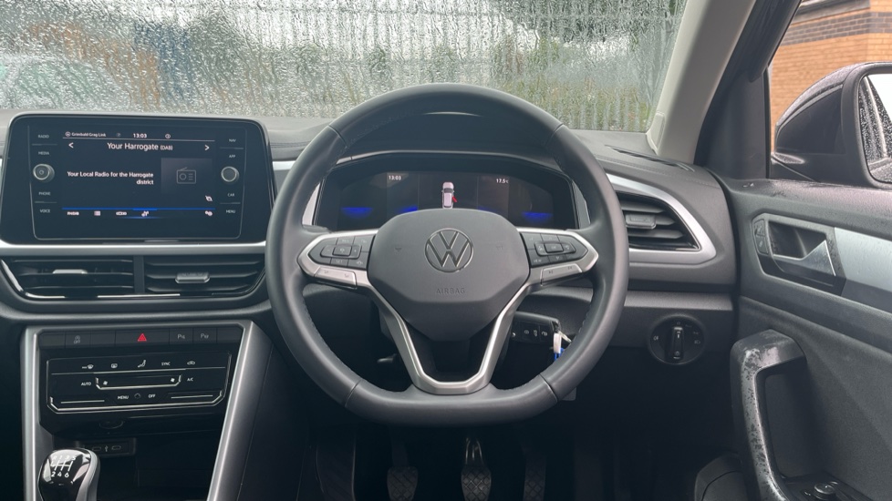 Volkswagen T-Roc 1.0 TSI Life 5dr Petrol Hatchback - Image 10