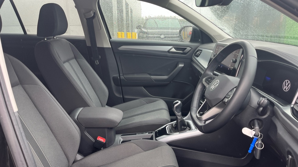 Volkswagen T-Roc 1.0 TSI Life 5dr Petrol Hatchback - Image 15