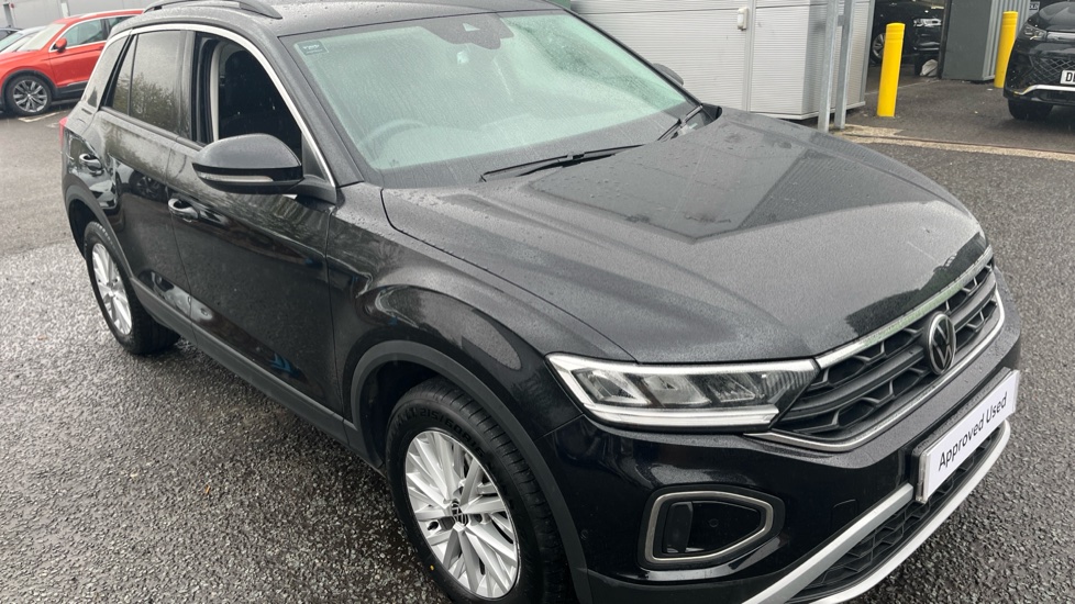 Volkswagen T-Roc 1.0 TSI Life 5dr Petrol Hatchback - Image 21