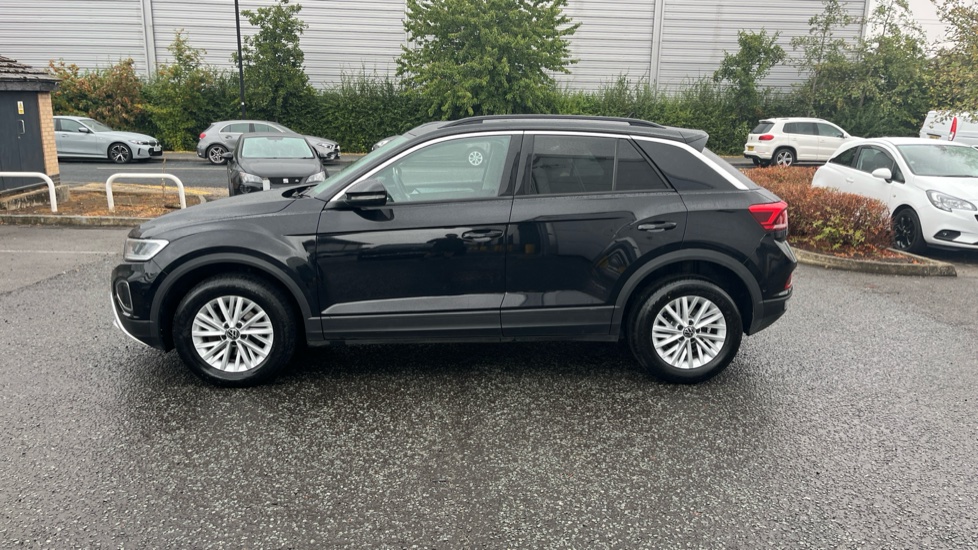 Volkswagen T-Roc 1.0 TSI Life 5dr Petrol Hatchback - Image 25