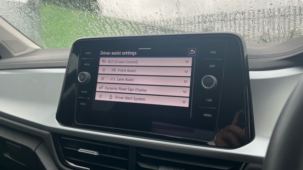 Volkswagen T-Roc 1.0 TSI Life 5dr Petrol Hatchback - Image 44