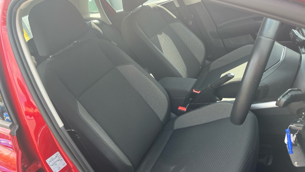 Volkswagen Polo 1.0 TSI Life 5dr Petrol Hatchback - Image 30