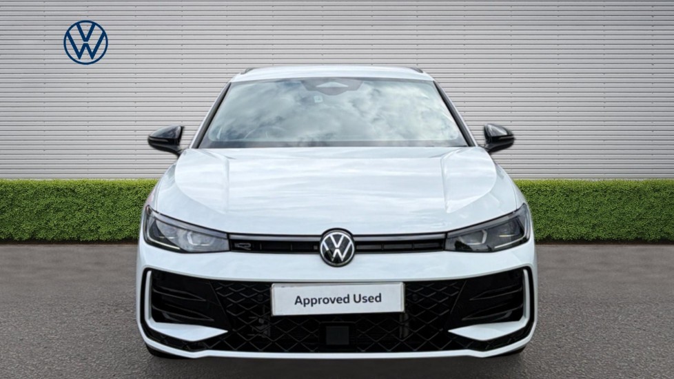 Volkswagen Passat 1.5 TSI eHybrid 272 R-Line 5dr DSG Estate - Image 7