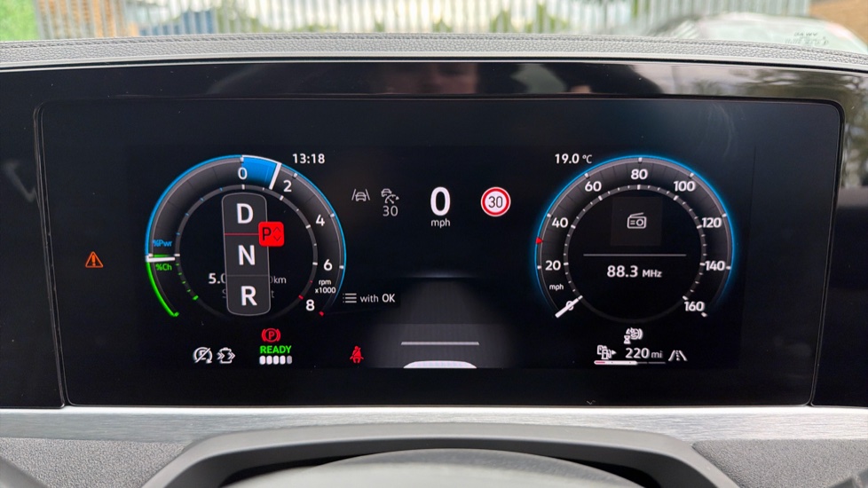 Volkswagen Passat 1.5 TSI eHybrid 272 R-Line 5dr DSG Estate - Image 11