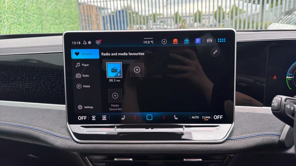 Volkswagen Passat 1.5 TSI eHybrid 272 R-Line 5dr DSG Estate - Image 12