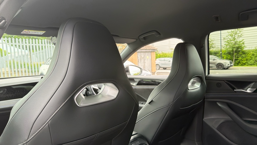 Volkswagen Passat 1.5 TSI eHybrid 272 R-Line 5dr DSG Estate - Image 22