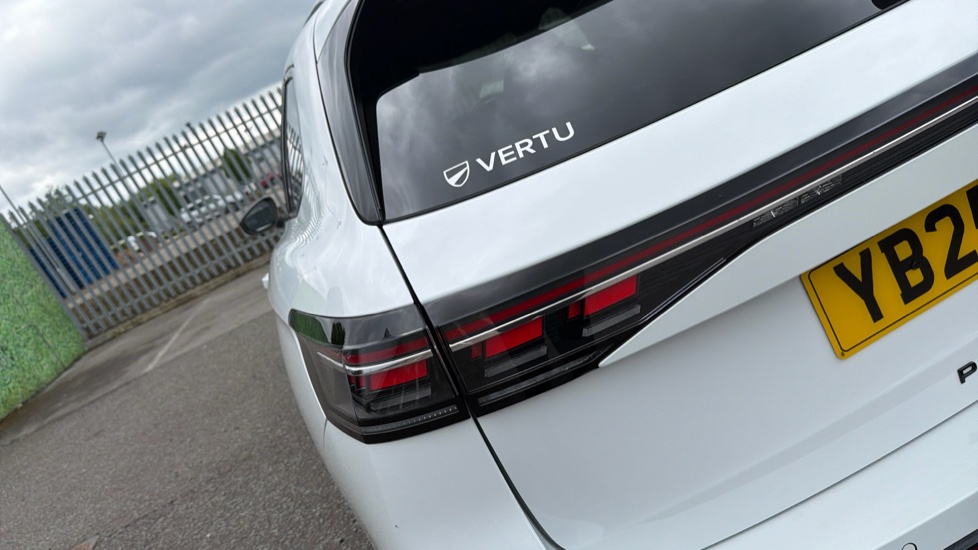 Volkswagen Passat 1.5 TSI eHybrid 272 R-Line 5dr DSG Estate - Image 25