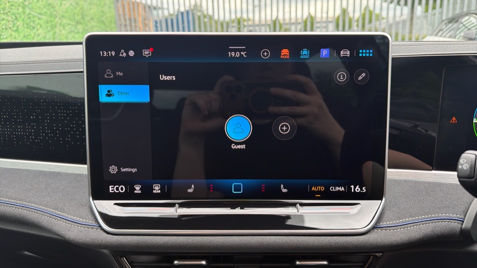 Volkswagen Passat 1.5 TSI eHybrid 272 R-Line 5dr DSG Estate - Image 40