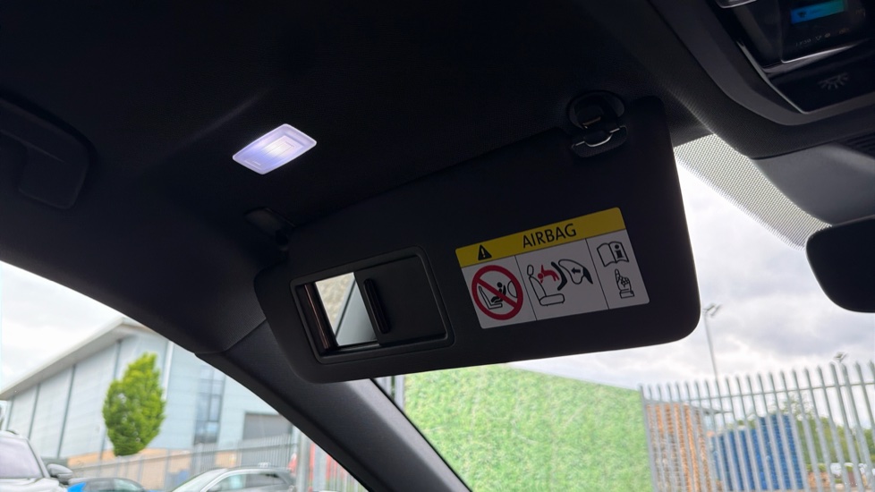 Volkswagen Passat 1.5 TSI eHybrid 272 R-Line 5dr DSG Estate - Image 43