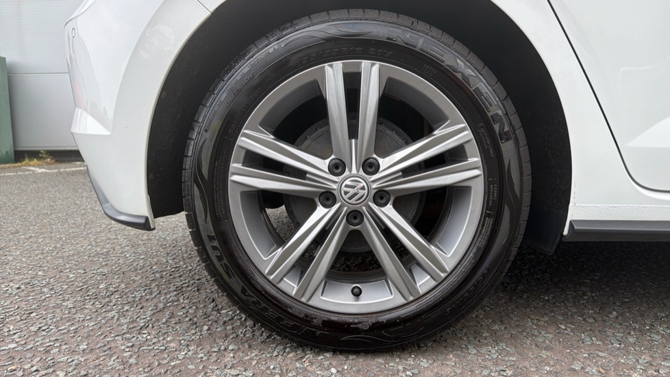 Volkswagen Polo 1.0 TSI 95 R-Line 5dr Petrol Hatchback - Image 5