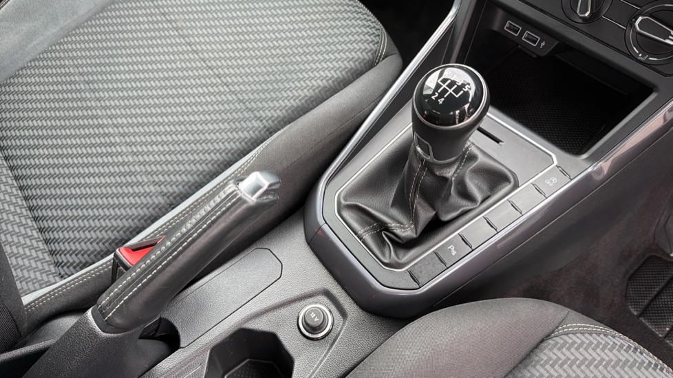 Volkswagen Polo 1.0 TSI 95 R-Line 5dr Petrol Hatchback - Image 14