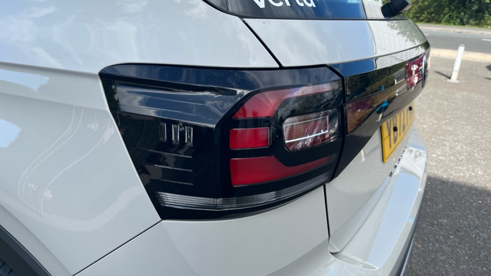 Volkswagen T-Cross 1.0 TSI SE 5dr Petrol Estate - Image 27