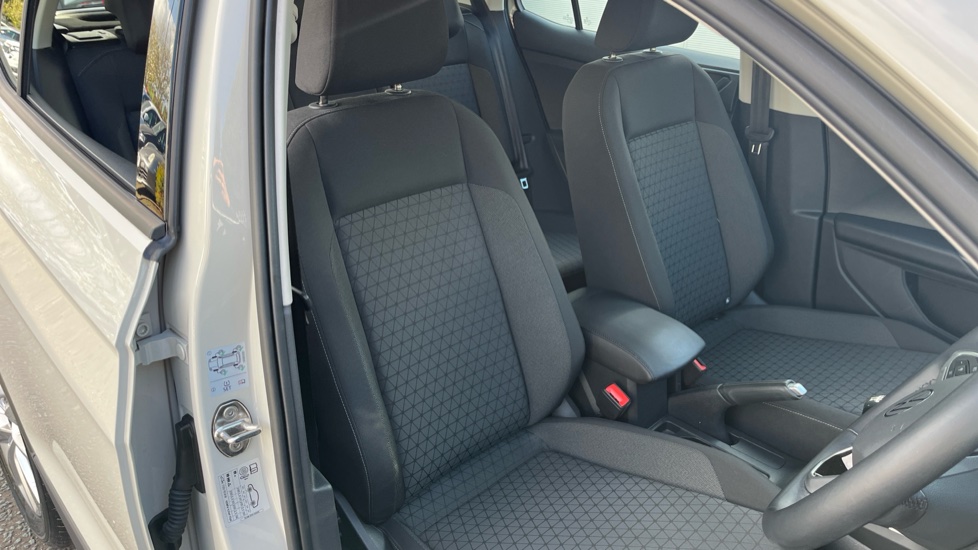 Volkswagen T-Cross 1.0 TSI SE 5dr Petrol Estate - Image 32