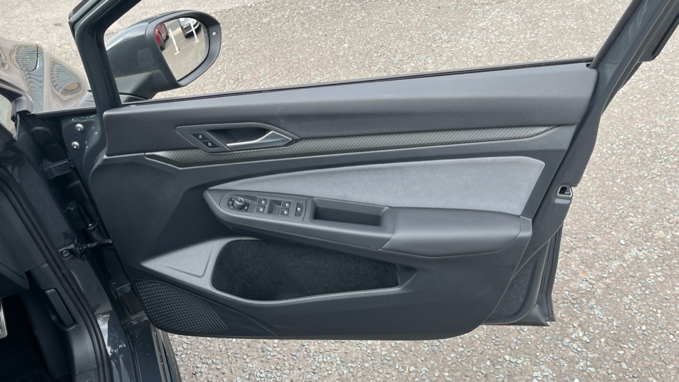 Volkswagen Golf 1.5 TSI 150 R-Line 5dr Petrol Hatchback - Image 19