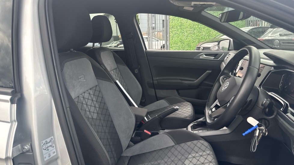 Volkswagen Polo 1.0 TSI R-Line 5dr DSG Petrol Hatchback - Image 15