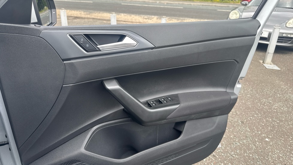 Volkswagen Polo 1.0 TSI R-Line 5dr DSG Petrol Hatchback - Image 19