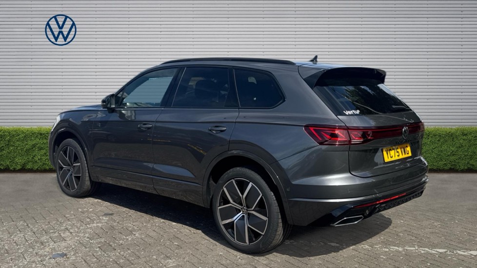 Volkswagen Touareg 3.0 V6 TDI 4Motion 286 Black Edition 5dr Tip Auto Diesel Estate - Image 3