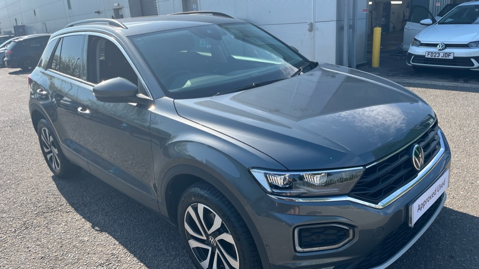 Volkswagen T-Roc 1.5 TSI EVO Active 5dr Petrol Hatchback - Image 21