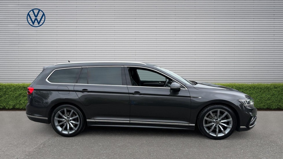 Volkswagen Passat 1.5 TSI EVO R-Line 5dr DSG Petrol Estate - Image 4