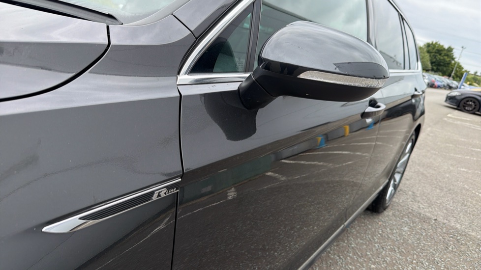 Volkswagen Passat 1.5 TSI EVO R-Line 5dr DSG Petrol Estate - Image 31