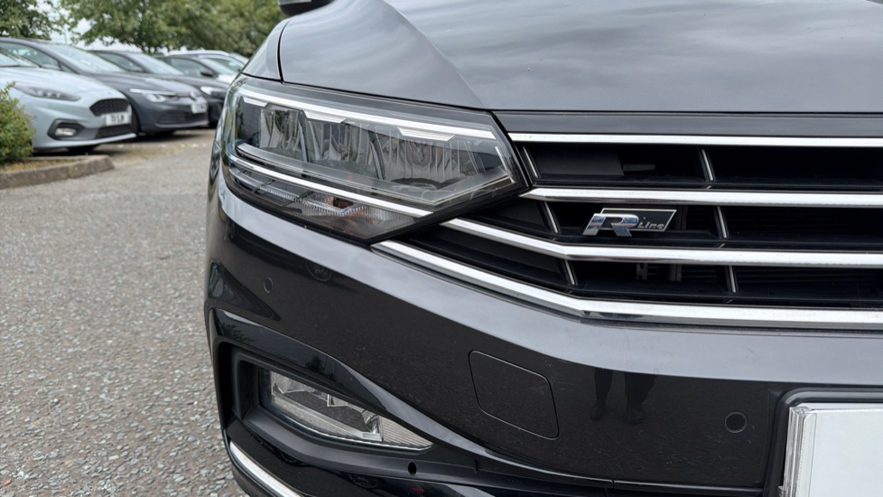 Volkswagen Passat 1.5 TSI EVO R-Line 5dr DSG Petrol Estate - Image 32