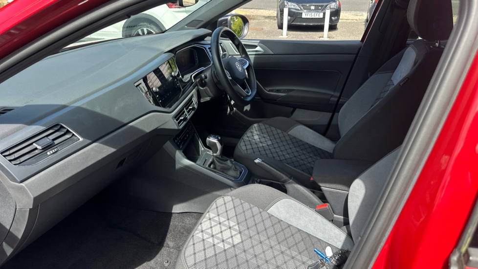 Volkswagen Taigo 1.5 TSI 150 R-Line 5dr DSG Petrol Hatchback - Image 2