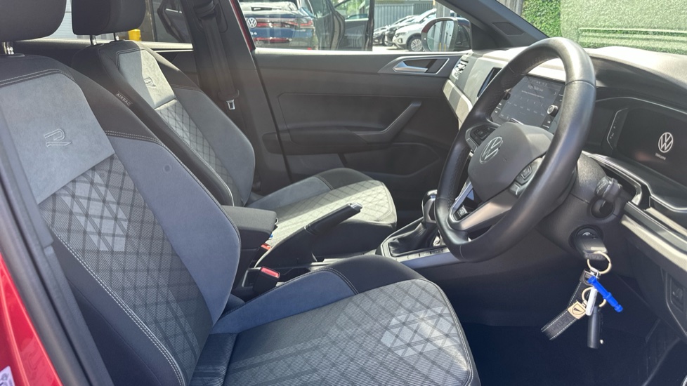 Volkswagen Taigo 1.5 TSI 150 R-Line 5dr DSG Petrol Hatchback - Image 15